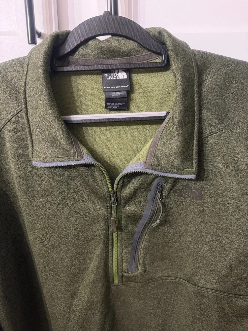 The North Face Men's Olive Green Half-Zip Fleece Pullover